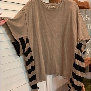 We The Free Size S green/black oversized tunic/t-shirt with high low hem